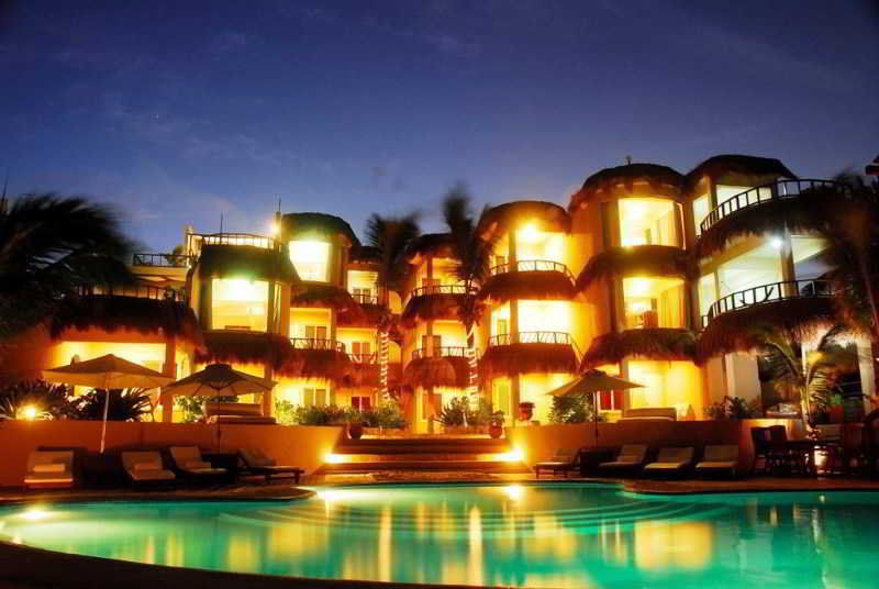 Hotel Playa La Media Luna Isla Mujeres Esterno foto
