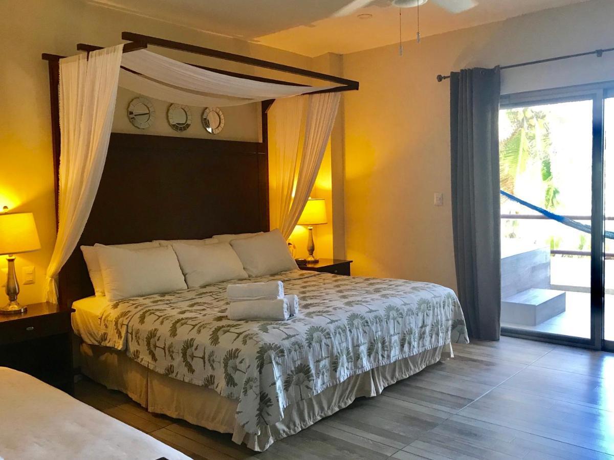 Hotel Playa La Media Luna Isla Mujeres Esterno foto